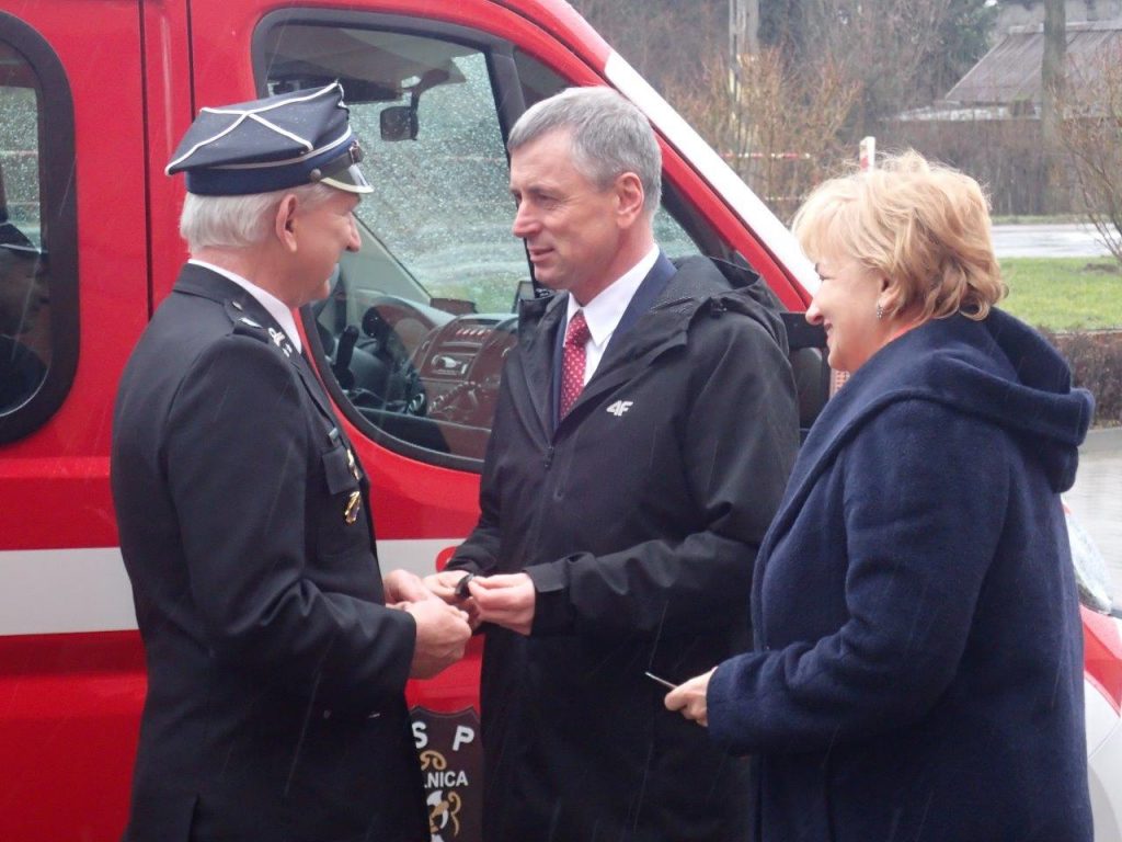 Swarzedzki OSP Kobylnica nowy woz 03