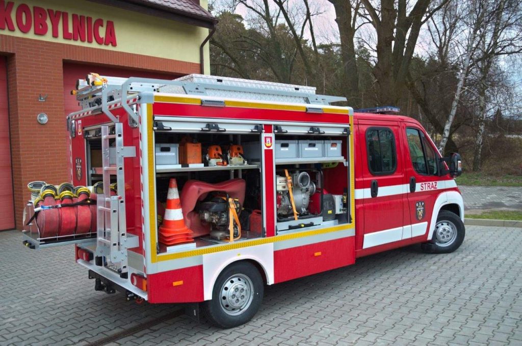 Swarzedzki OSP Kobylnica nowy woz 04