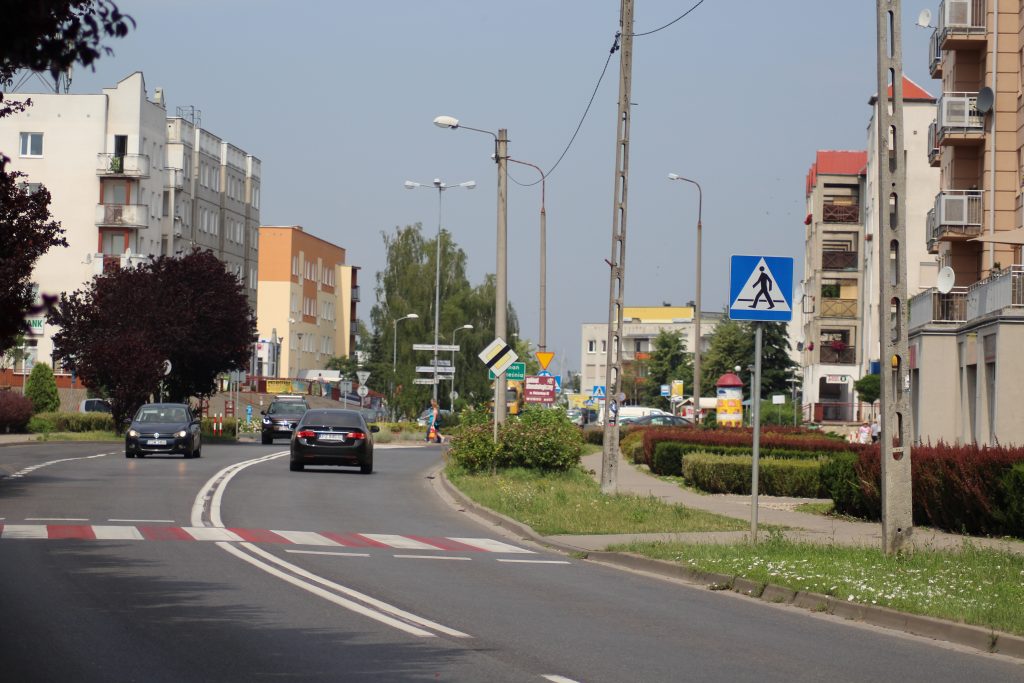 Ktoś truje zwierzęta na osiedlach? 2 Swarzedzki trutka w kielbasie dla psa 03