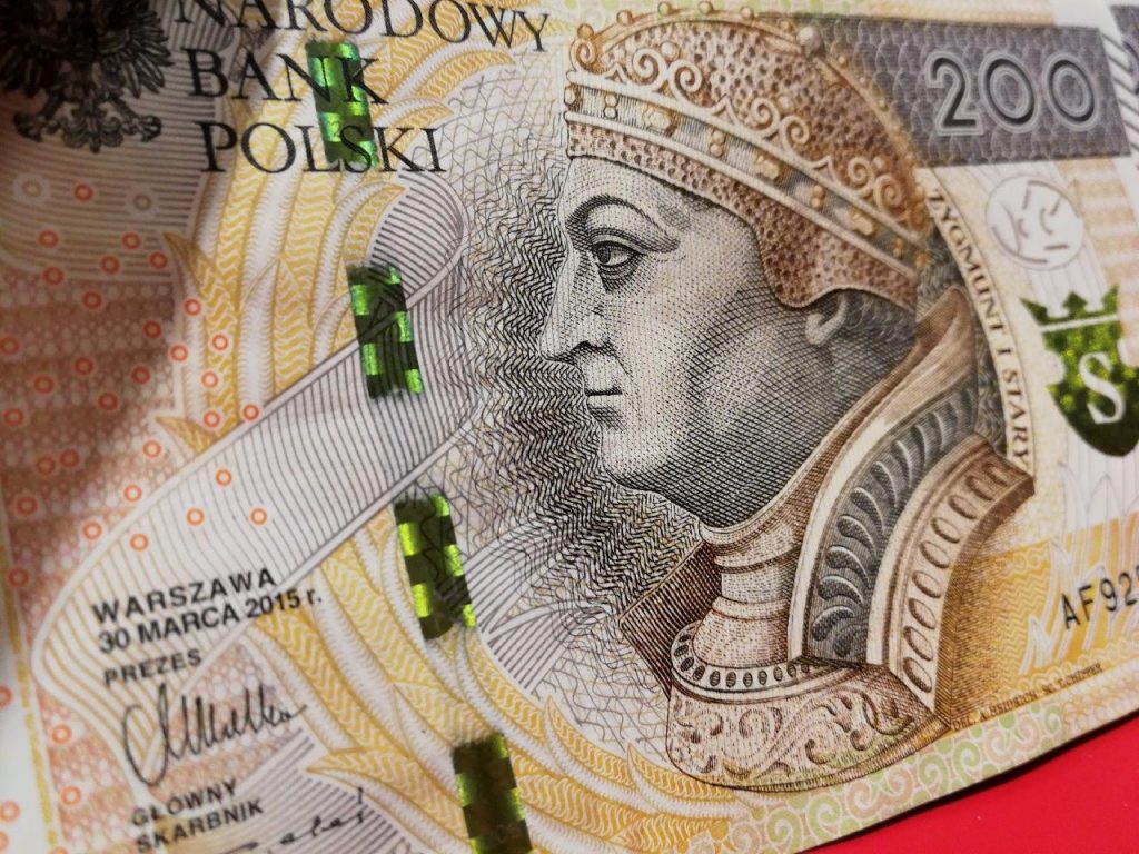 Swarzędzanie mogą skorzystać z ulg 1 Swarzedzki pieniadze banknot 200zl