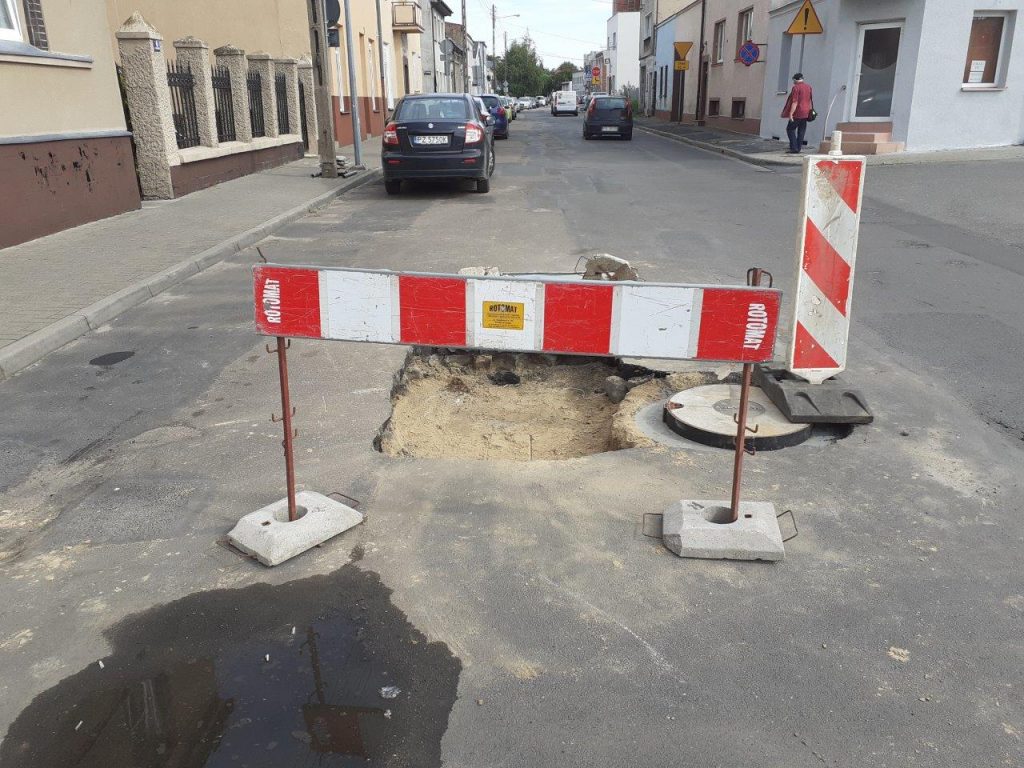 Przebudowa starego miasta w przyszłym roku? 1 Swarzedzki remont Zamkowa 03