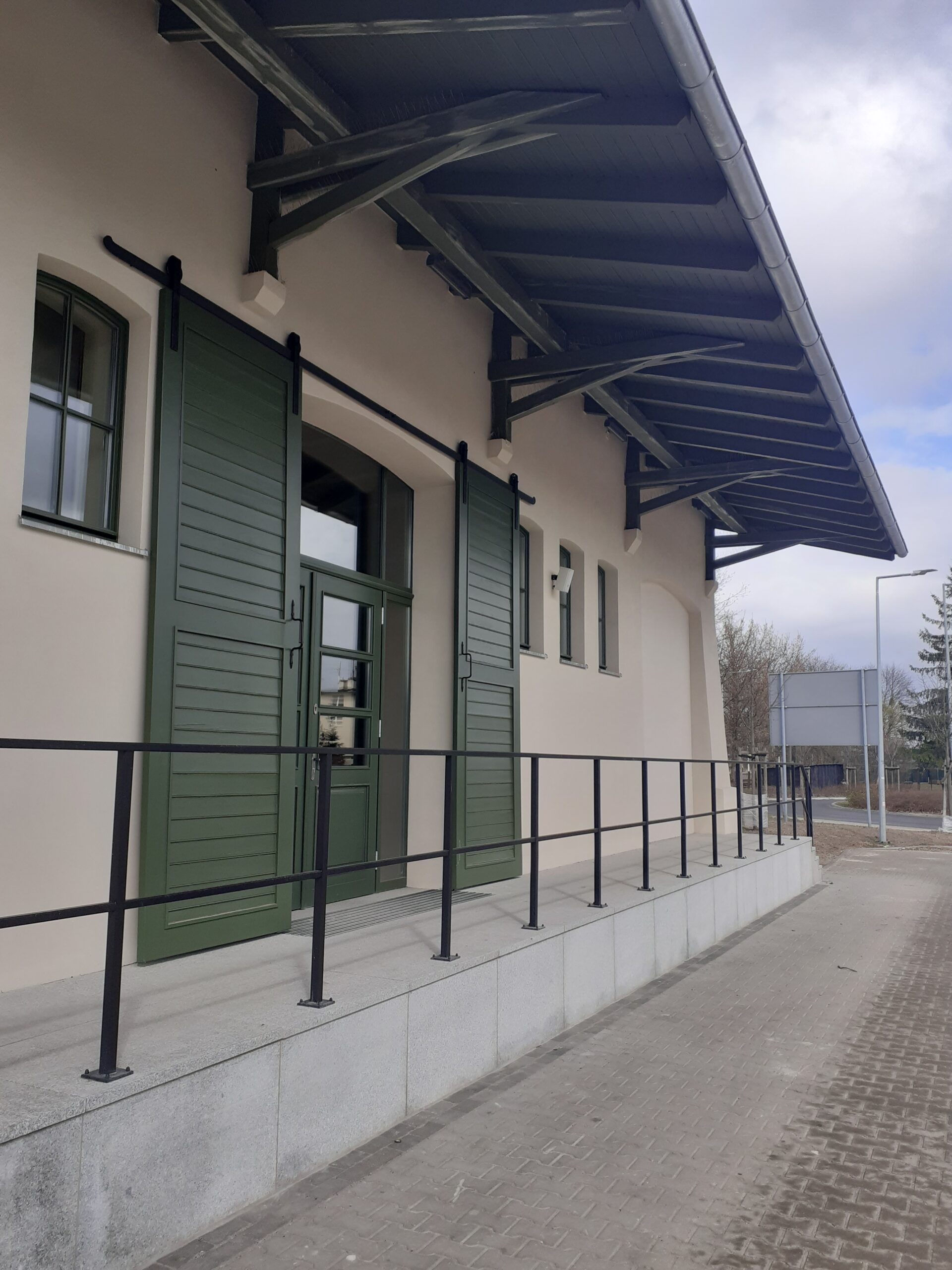 Świetlica w Kobylnicy coraz bliżej 2 Portal Swarzedzki Remont Kobylnica Swietlica Wiejska 2 scaled