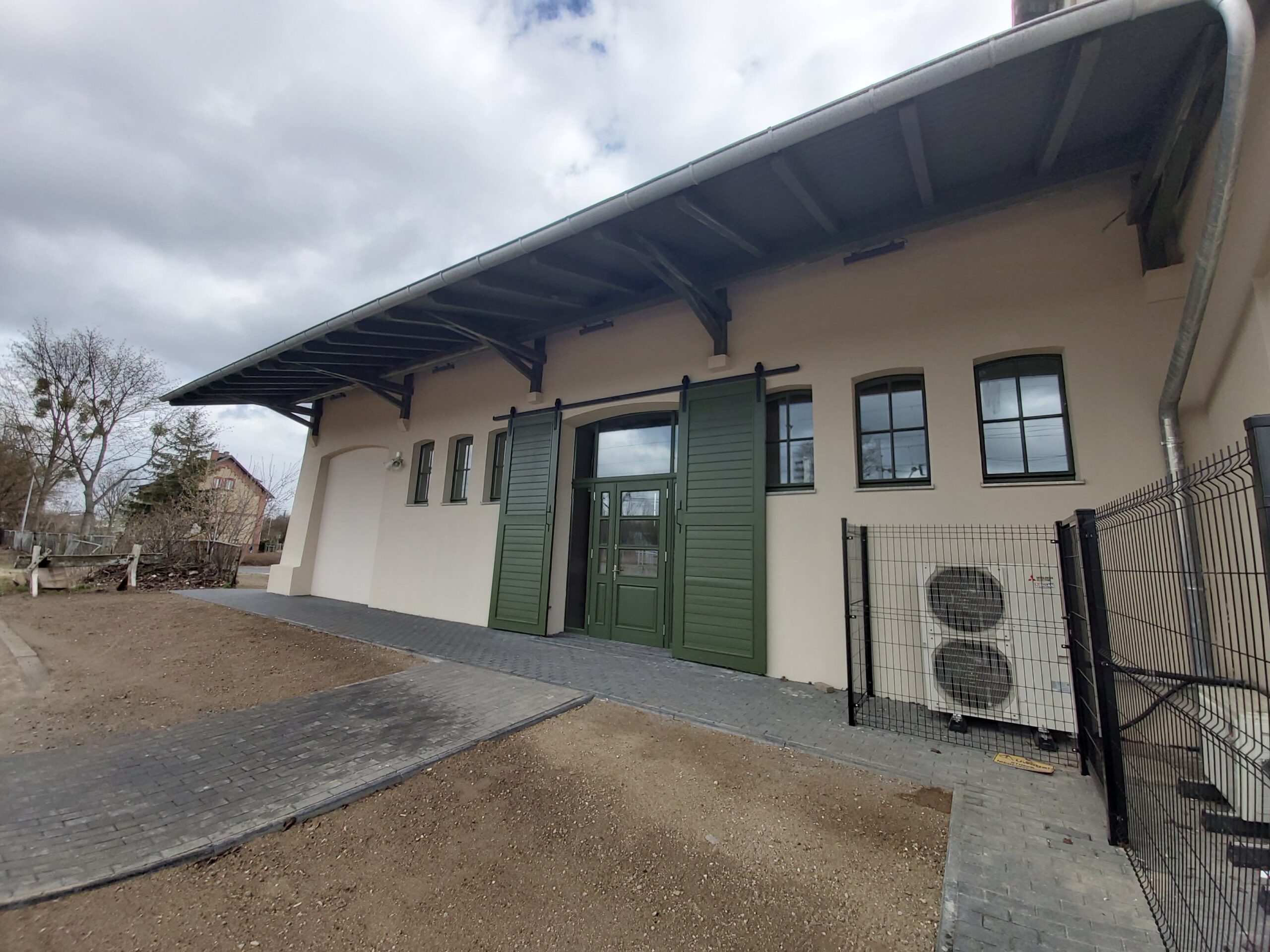 Świetlica w Kobylnicy coraz bliżej 1 Portal Swarzedzki Remont Kobylnica Swietlica Wiejska 3 scaled