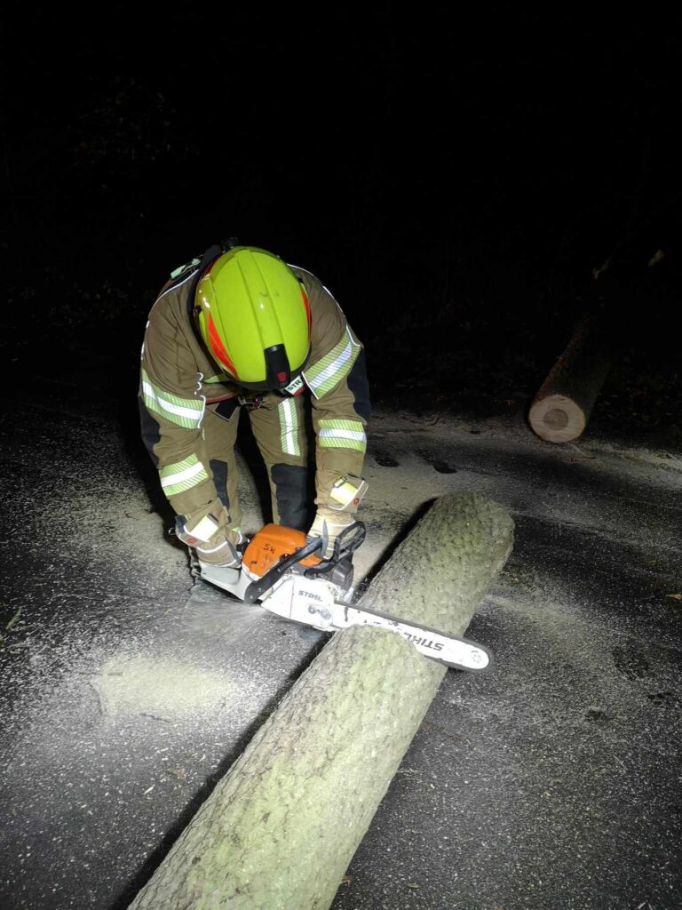 Powiało nad gminą 2 Powialo foto 2