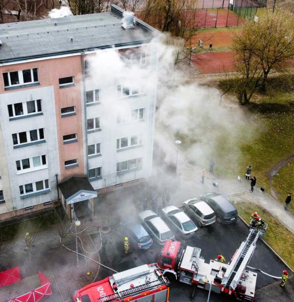 Spłonęło mieszkanie na osiedlu! 1 pozar 2