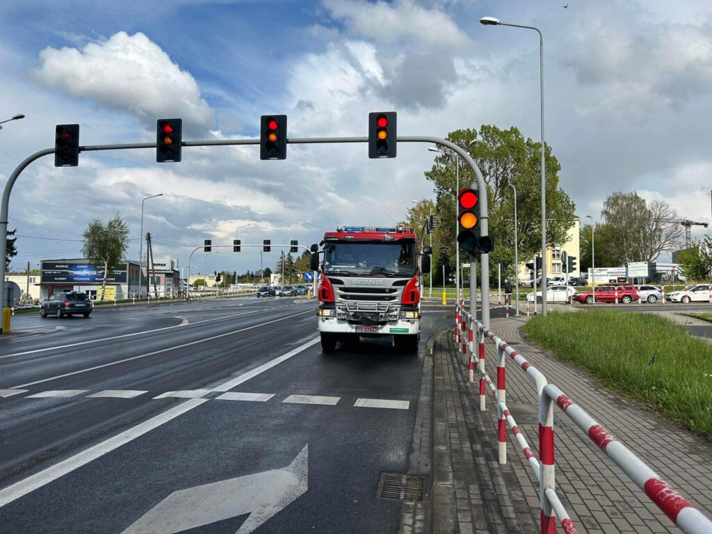 Uderzyl w barierki foto 2