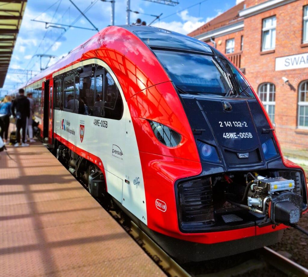 Pociągiem przez Nową Wieś! 1 kolej 1 glowne