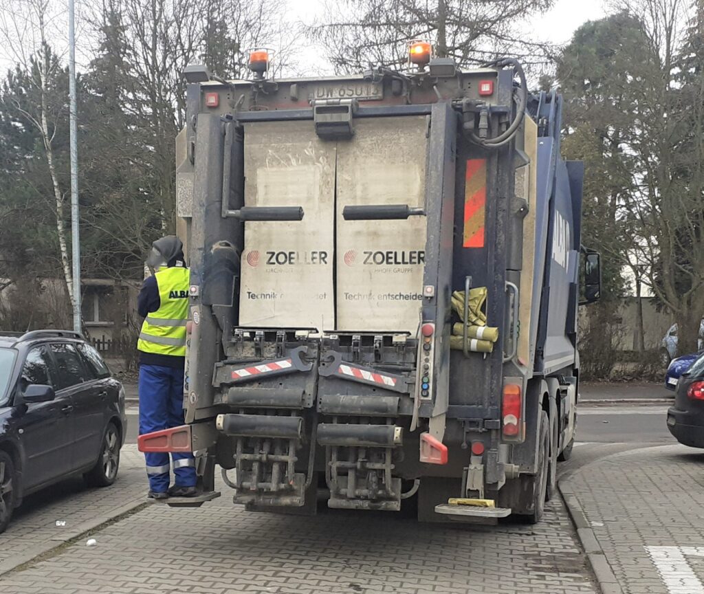 Dwie firmy walczą o kontrakt „śmieciowy” 1 smieci 2