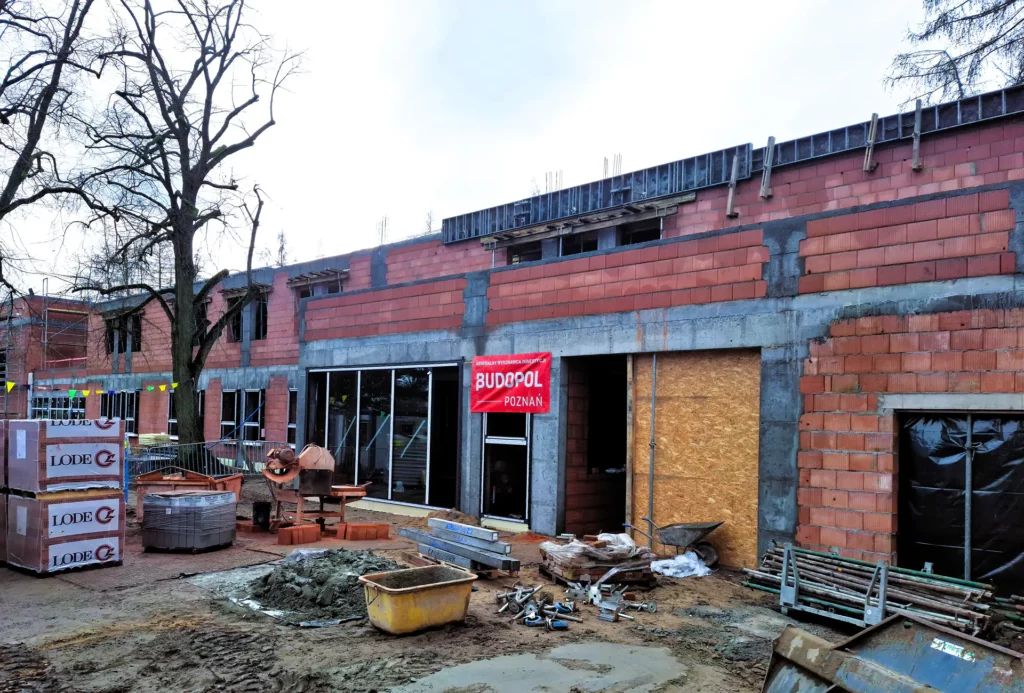 Szkoła w Wierzonce rośnie jak na drożdżach 1 Wierzonka 2 1920